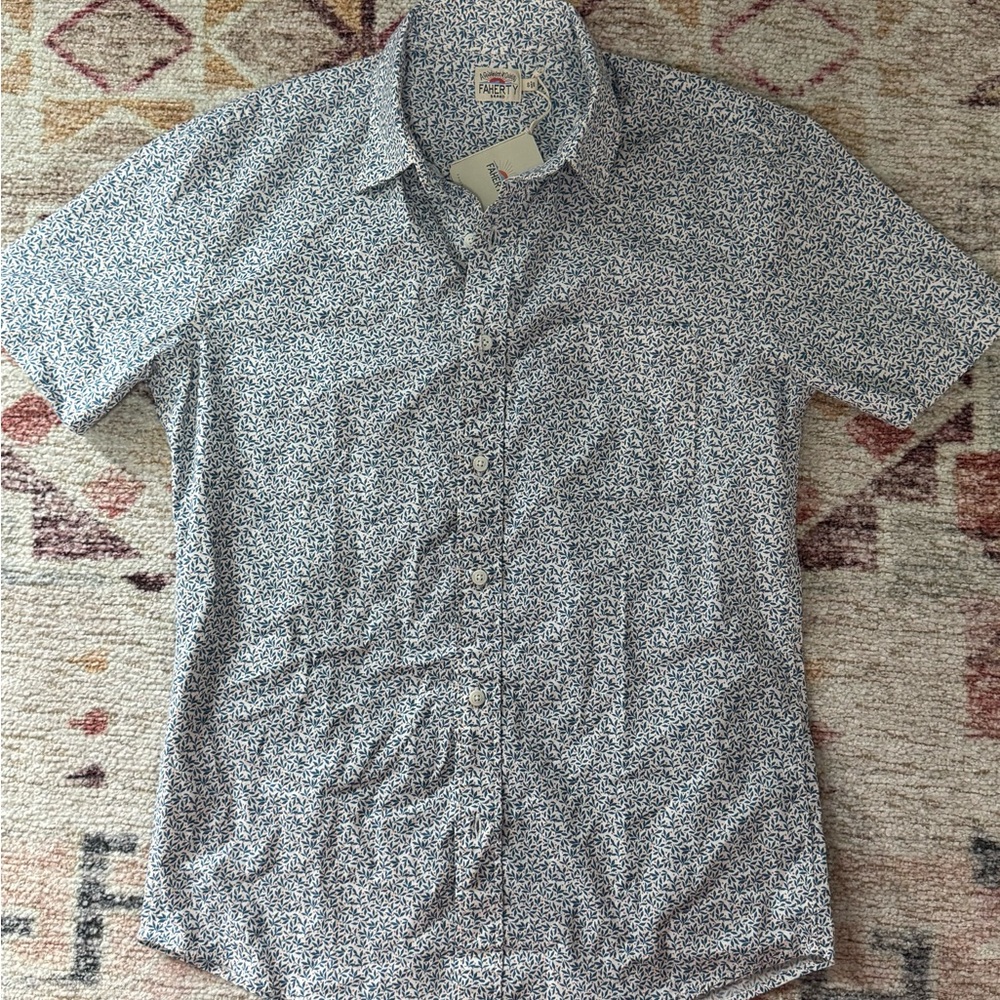 Faherty Blue and White Casual Button Down Shirt with Classic Design